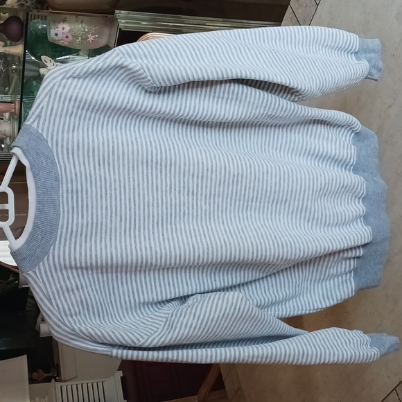 Vintage women's sweatshirt..brand- ROW G..sz Large..white/gray stripe - Picture 3 of 14